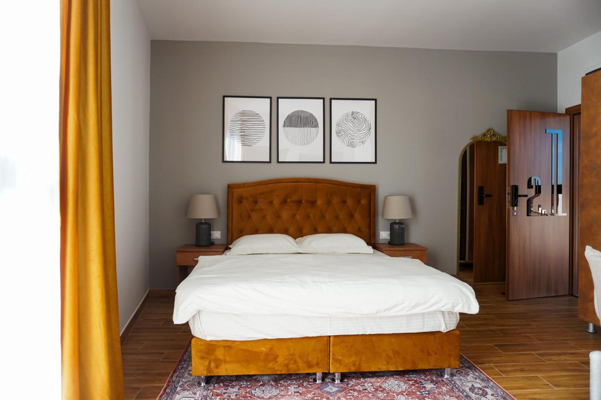 Hotel Fantazia Oradea Ngoại thất bức ảnh